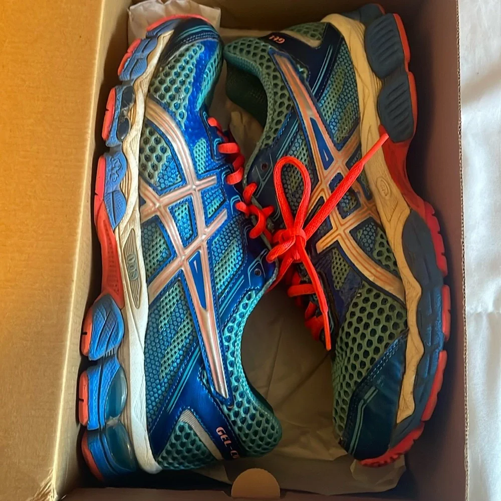 ASICS - Picture 1 of 6